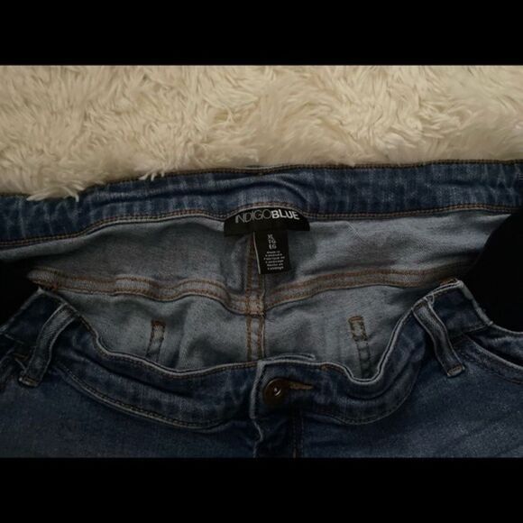 Women’s Maternity Stretch Jean shorts size XL by Indigo Blue - Picture 2 of 6